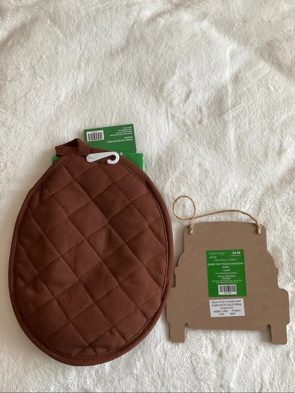Football Party Snack Set hosting items